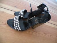 Ash Sandalen Leder Gr.37 Nieten schwarz Neuw. NP 169€ Brandenburg - Brandenburg an der Havel Vorschau