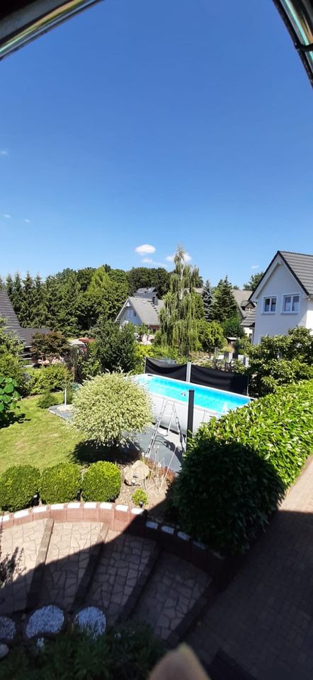 Traumhaus in Toplage mit 2 WE & Büro od. Ferienwohnung, Kamin, FbH, Pool,3 Garagen uvm. in Schwarzenberg (Erzgebirge)