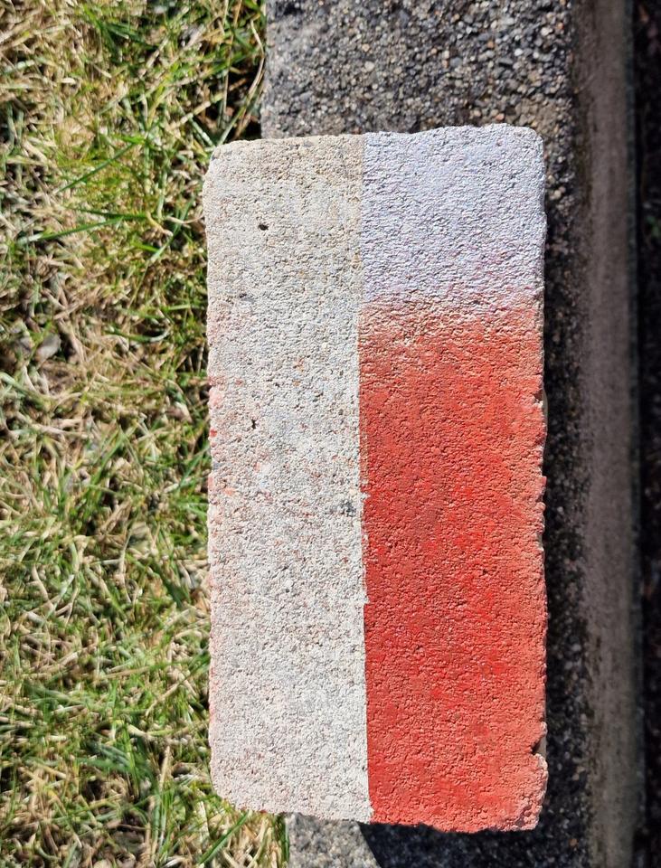 Laserreinigung Graffiti / Farbe entfernen von Fassade Beton Rost in Olbernhau