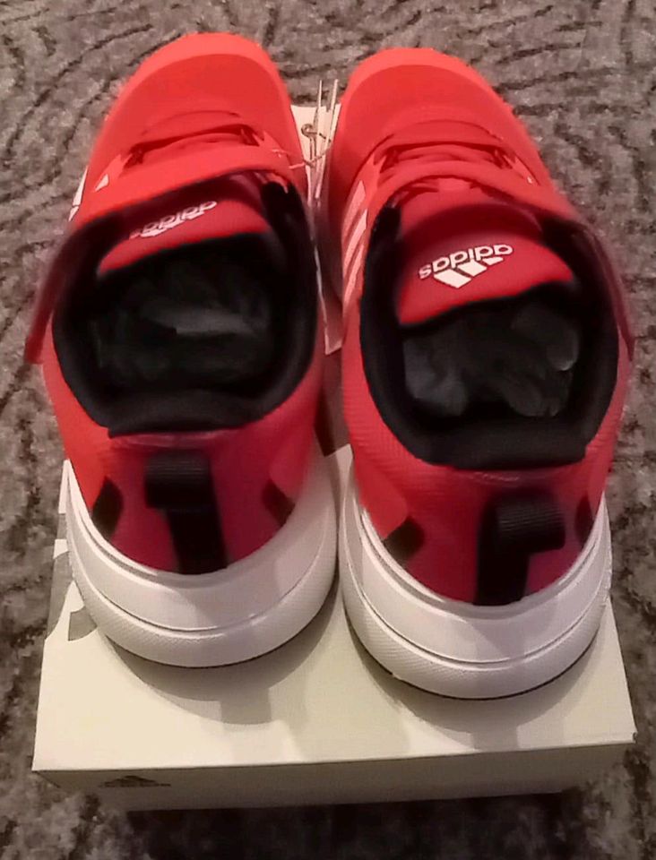 adidas Sportschuh, Gr. 39 1/3, rot, neu in Döbeln