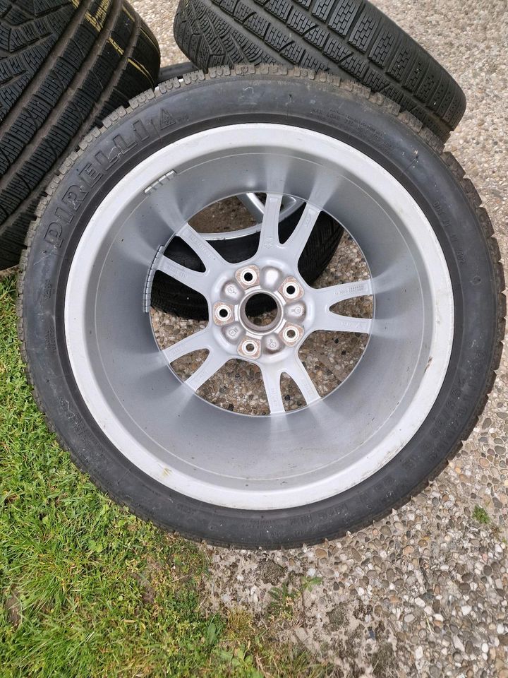 PORSCHE Winterräder 18 Zoll PIRELLI Winterreifen 235 40 18 / 295 in Reiskirchen