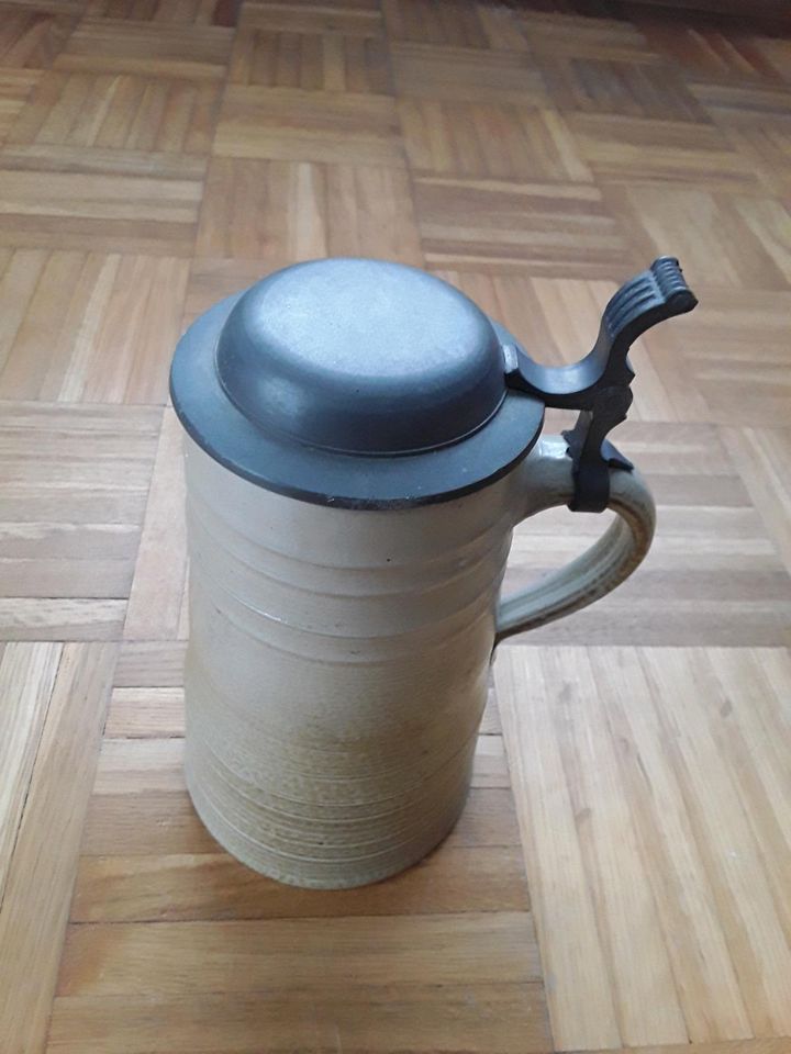 Steinkrug,  Keramik Krug mit Zinn Deckel in Rastede