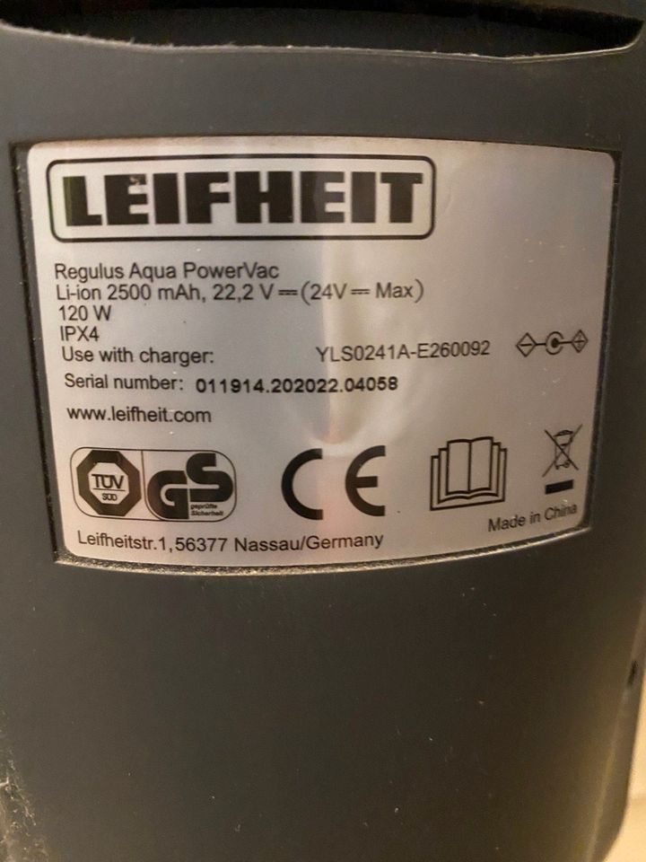 Leifheit Akku Saugwischer Regulus Aqua Powervac in Bochum