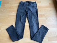 Jeans Cross Jeans Gr. 27/32 Stretch schwarz grau Nordrhein-Westfalen - Oelde Vorschau