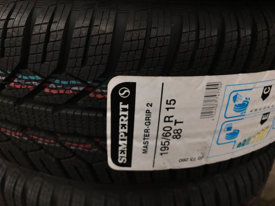 4x neue Winter Reifen 195/60R15 in Marl