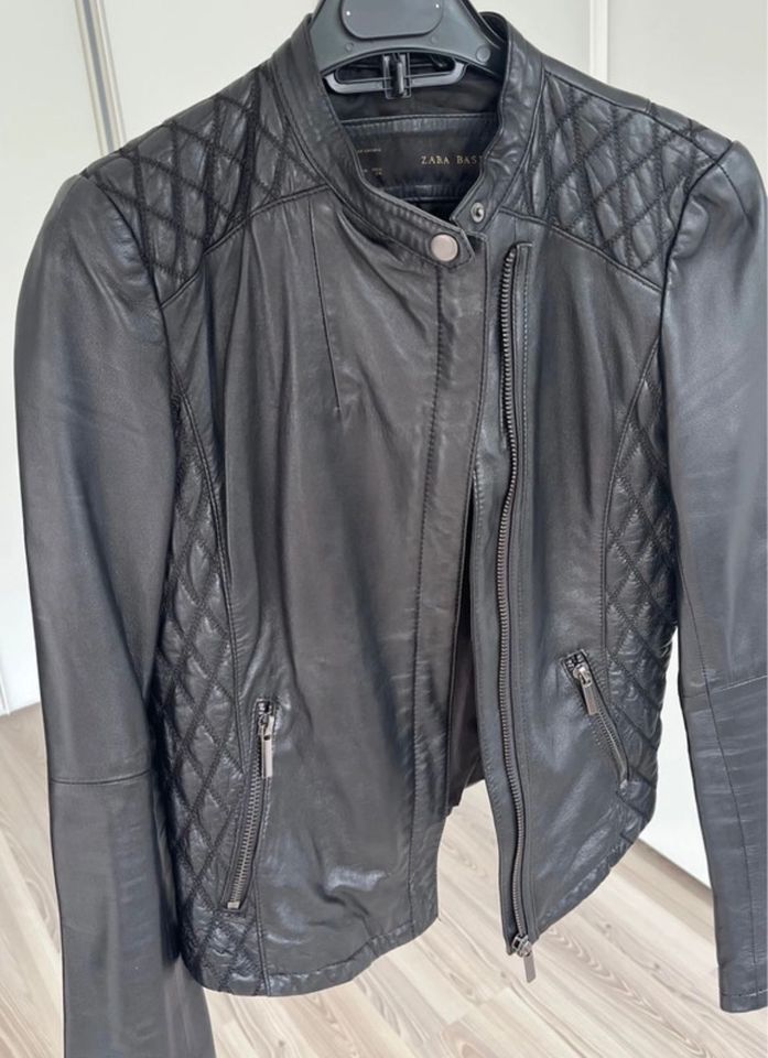 ZARA Damen Lederjacke in Bielefeld