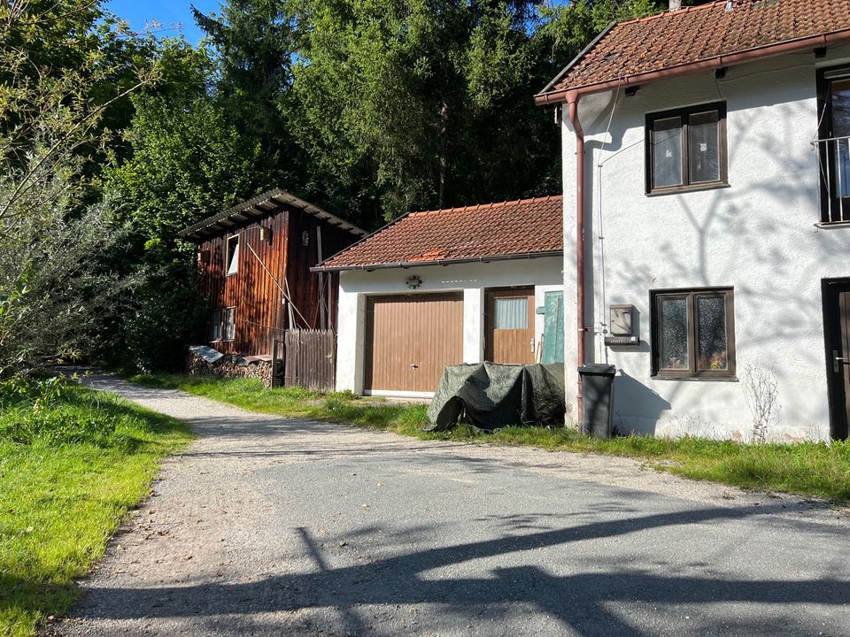 Traumhaftes Grundstück mit Altbestand am See in idyllischer Lage in Ebersberg