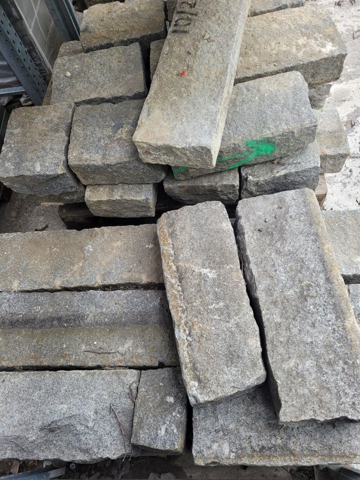 Granit Bordsteine, Gebraucht in Roding