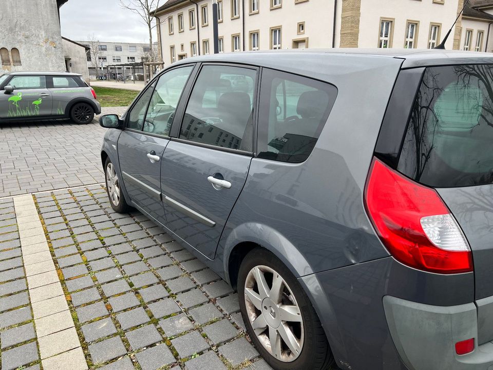 Renault Scenic Grand 2.0 dCi 110kW in Karlsruhe