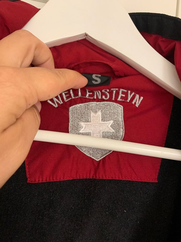 Wellensteyn Jacke rot Größe S Golfjacke dünn viele Taschen in Henstedt-Ulzburg