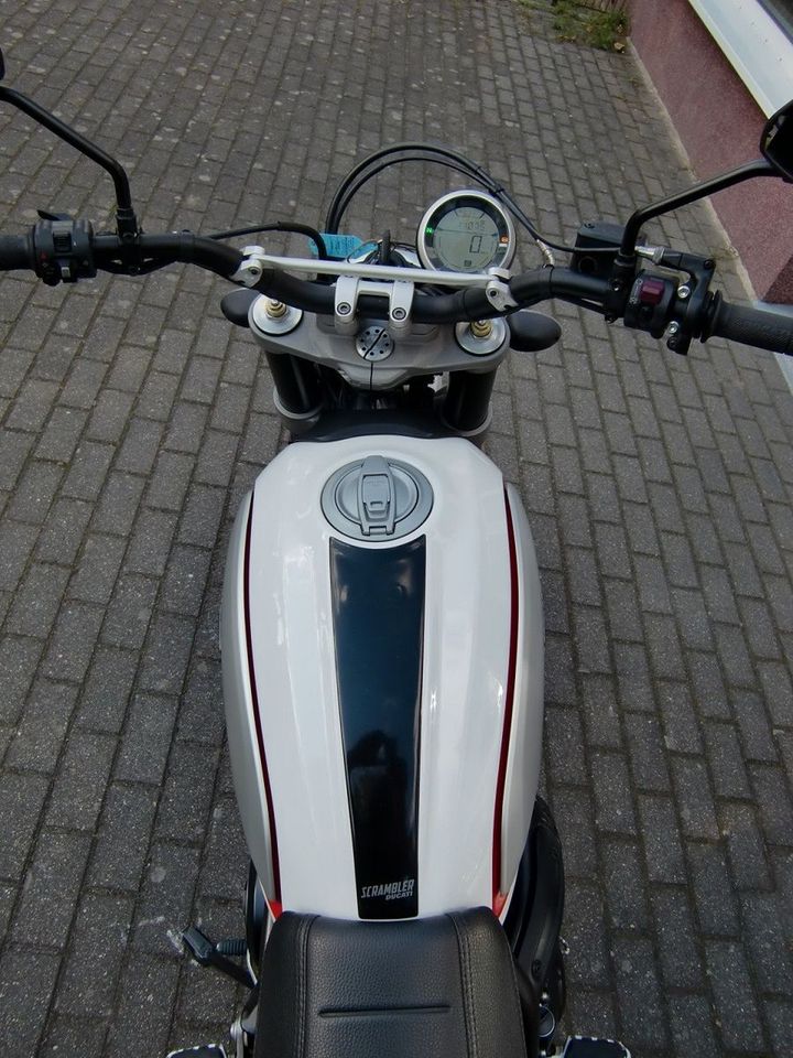 Ducati Scrambler 800  Desert Sled in Neuenhagen