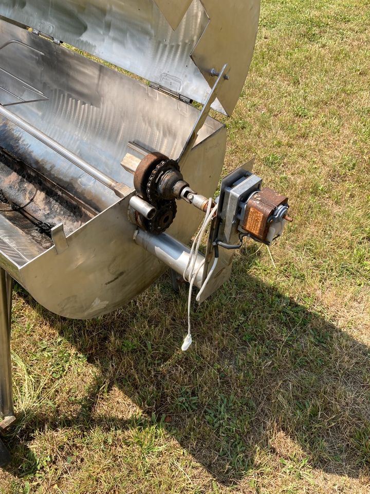 Spanferkelgrill, Lammgrill, Smoker, Grill Edelstahl in Neupetershain