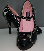 Pumps, Riemchen, schwarz, Lack, Handschellen, Nieten, 38 Berlin - Karlshorst Vorschau