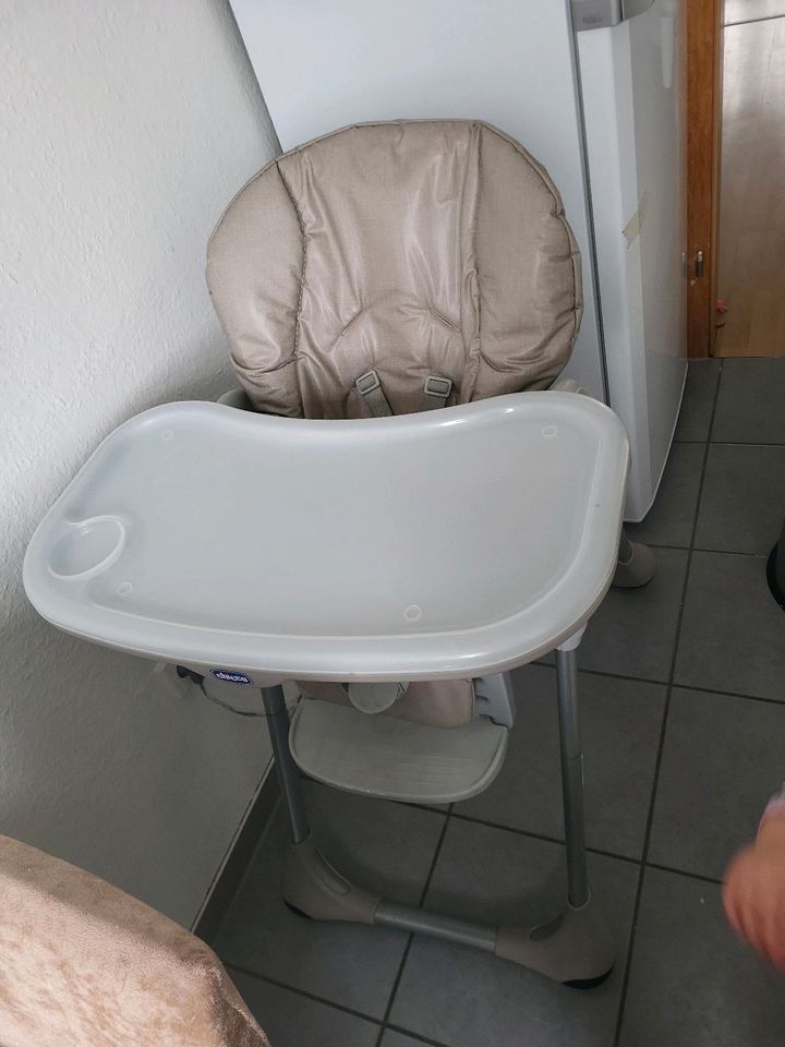 Kindersitz stuhl chicco in Korbach
