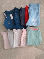 Kleiderpaket Gr. 80 Mädchen 10 Teile Hosen Shirts Leggings Kleid Baden-Württemberg - Freiburg im Breisgau Vorschau