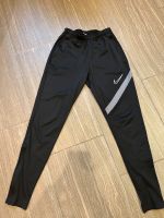 Nike Hose Größe xs Sachsen-Anhalt - Bernburg (Saale) Vorschau