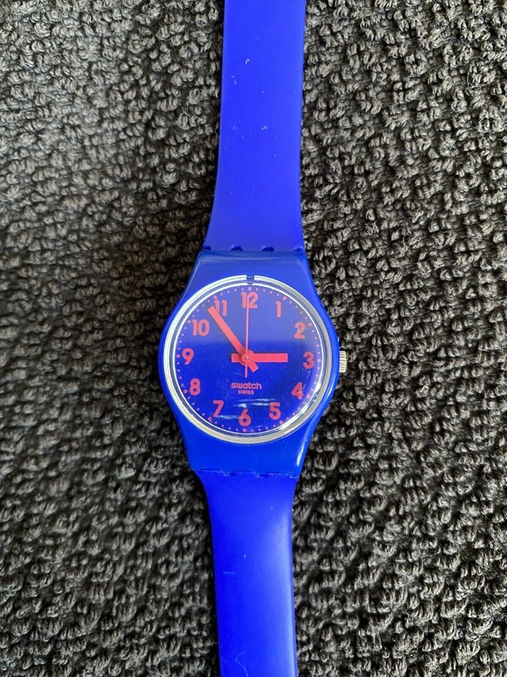 Swatch Uhr Damen zweifarbig LS115 Silikon Band blau pink in Stuttgart -  Weilimdorf | eBay Kleinanzeigen ist jetzt Kleinanzeigen