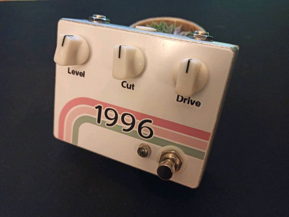 Charls - 1996 ( DRV 1981 ) Distortion Pedal in Menden