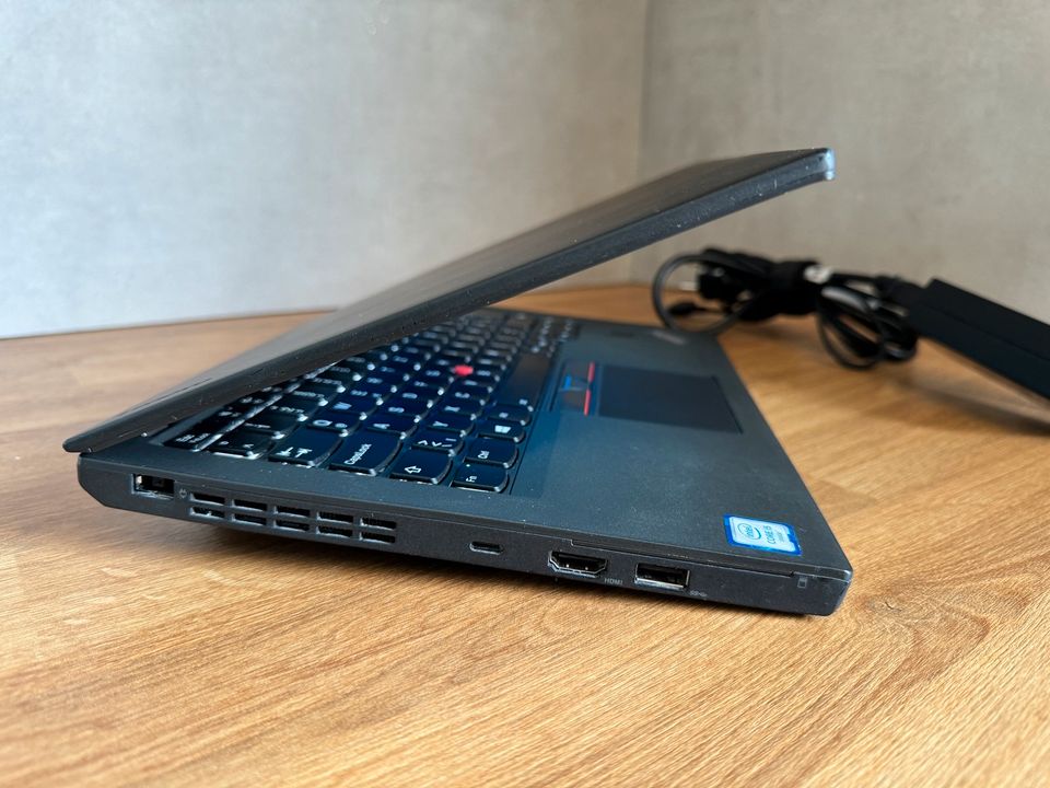 Lenovo Thinkpad X270 i5 - 8GB RAM - 250GB SSD - LTE - Full HD in Düsseldorf