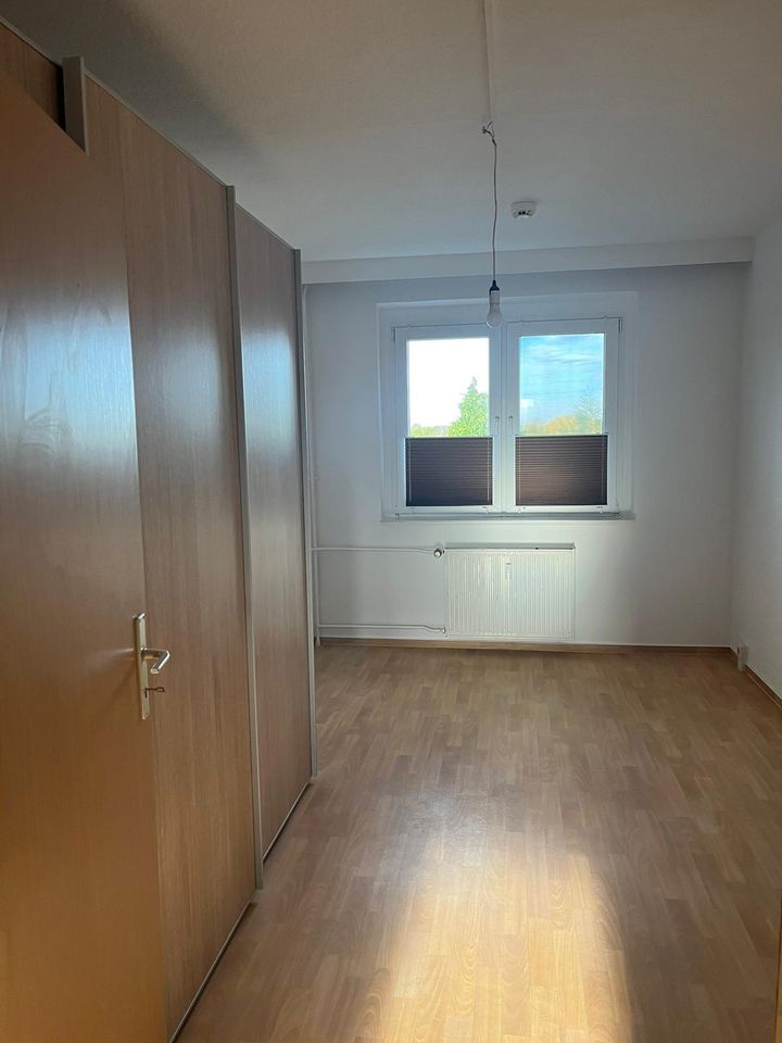 Helle 3R. Whg 85m² ab 12/2023 im EG zu vermieten! warm-Miete! in Friedland