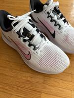 Nike Sneaker neuwertig Bayern - Taufkirchen München Vorschau