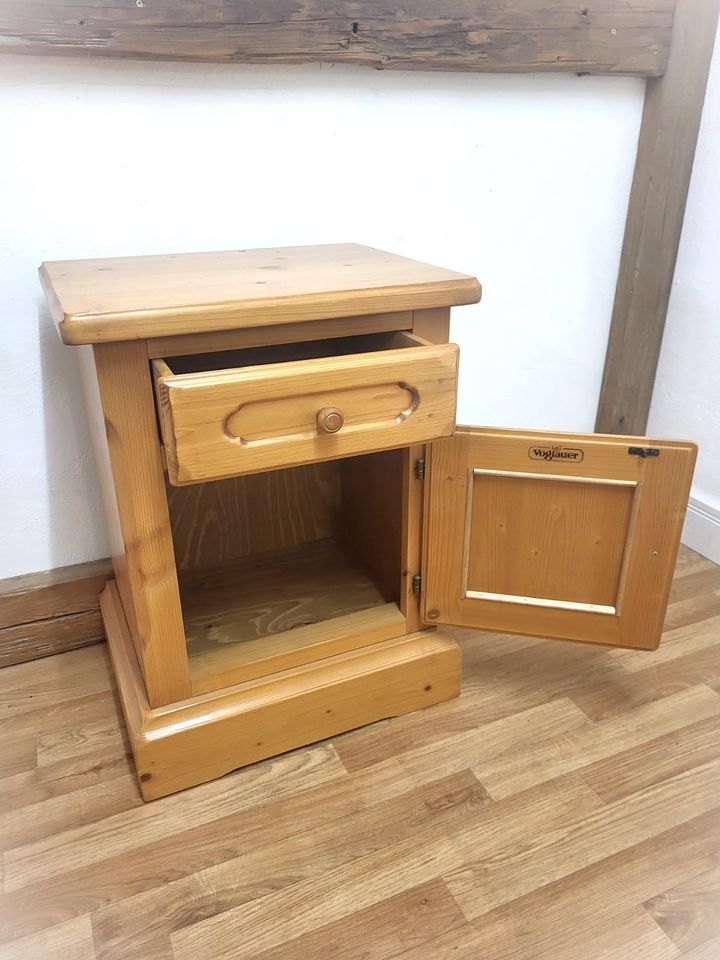 Voglauer 1800 Gold Antik Nachtschrank Nachttisch Betttisch 299€* in Fulda