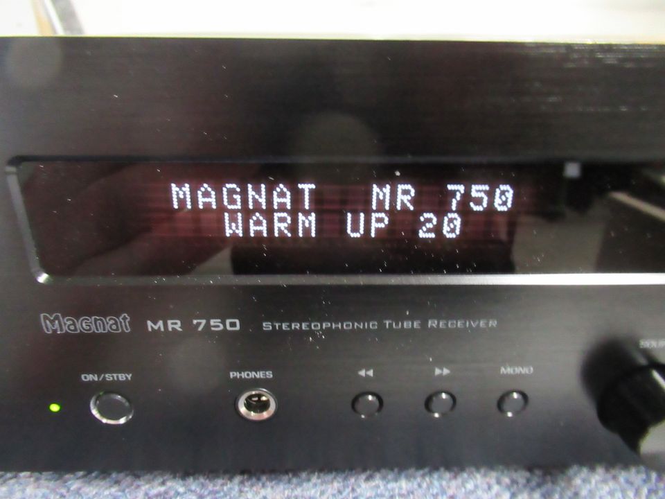Magnat Hybrid-Röhrenverstärker MR 750 mit Bluetooth aptX und HDMI in Elmshorn