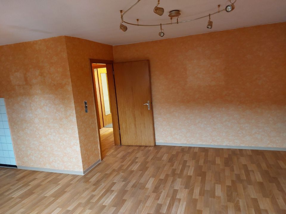 2 Zimmer - DG-Wohnung mitten in Kamen in Kamen