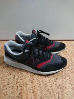 Schuhe New Balance 997H Gr. EUR 47,5 schwarz rot CM997HXW Kreis Pinneberg - Quickborn Vorschau