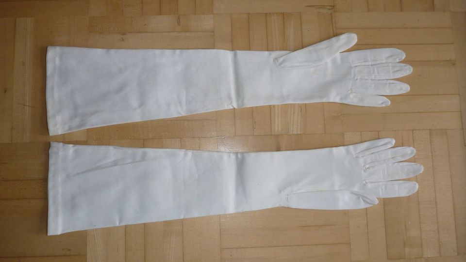 Vintage Lange Hochzeits-Handschuhe, weiß, elastisch, von 1962 in Fulda