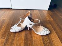 Rachel Simpson Brautschuhe Pumps sehr gut Hessen - Niedernhausen Vorschau