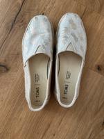 TOMS Slipper Halbschuhe Gr 6.5 / 37 NP 54€ Eimsbüttel - Hamburg Eidelstedt Vorschau
