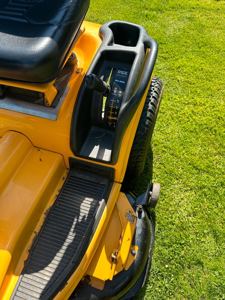 Cub Cadet HDS 2205 3 Messer Aufsitzmäher Rasentraktor Mulcher Pro in Neumünster