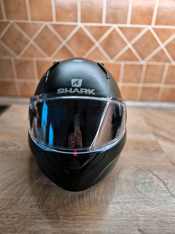 Shark Evo One 2 in XXL mit eingebautem Bluetooth Headset. in Risum-Lindholm