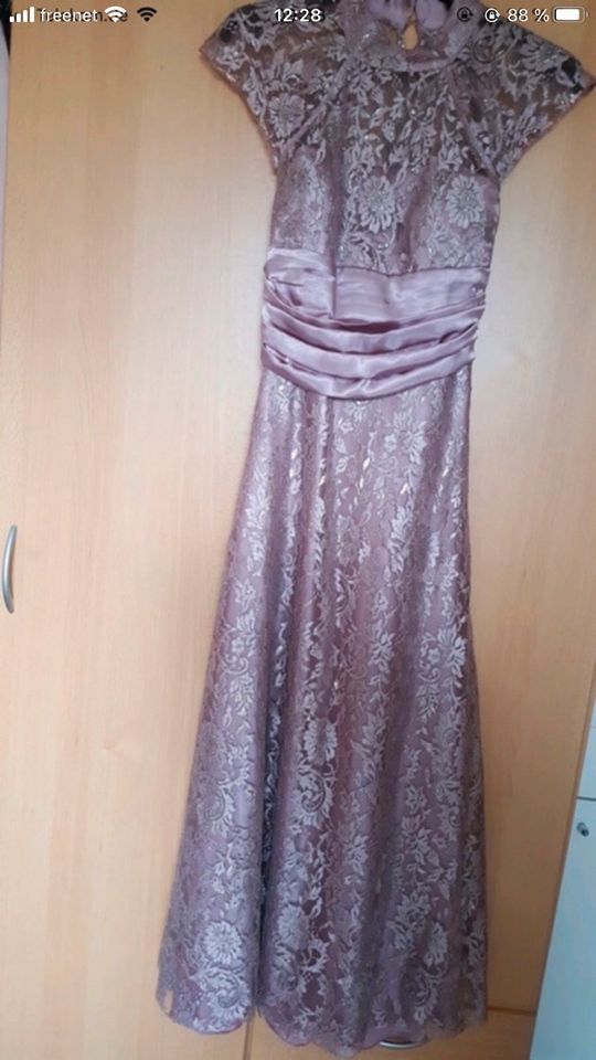 Abendkleid Kleid Rosé rosa spitze lila Flieder Satin 40 42 w. neu in Hannover