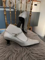 Hugo Boss Sling Pumps Stilettò Gr 37 Silber Leder Top Baden-Württemberg - Mannheim Vorschau