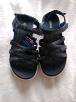 neu Skechers Gr 40 blau Sandalen Schuhe Klettverschluss Jeans Nordrhein-Westfalen - Hückelhoven Vorschau