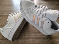 Tolle Adidas Sneaker weiß, Cloudfoam Gr. 40 / 6,5 Bayern - Dettelbach Vorschau