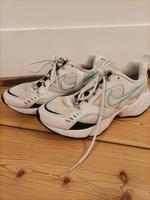 Adidas Tennis Schuhe 38 Friedrichshain-Kreuzberg - Kreuzberg Vorschau