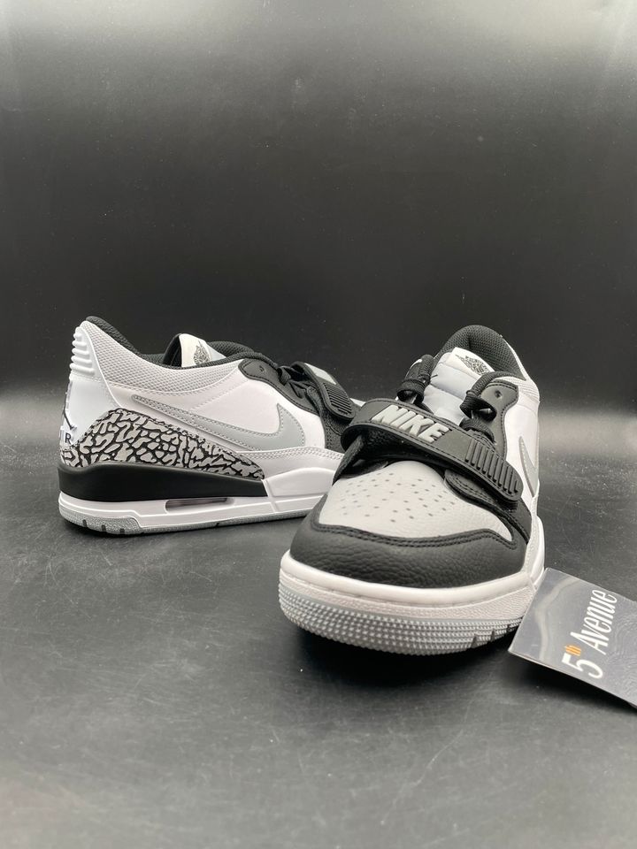 Nike Air Jordan Legacy 312 Low | Größe 44,5 | Art. 0076 in Remscheid