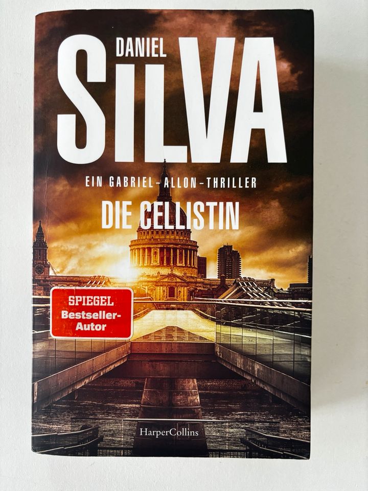 Die Cellistin - Daniel Silva in Berlin