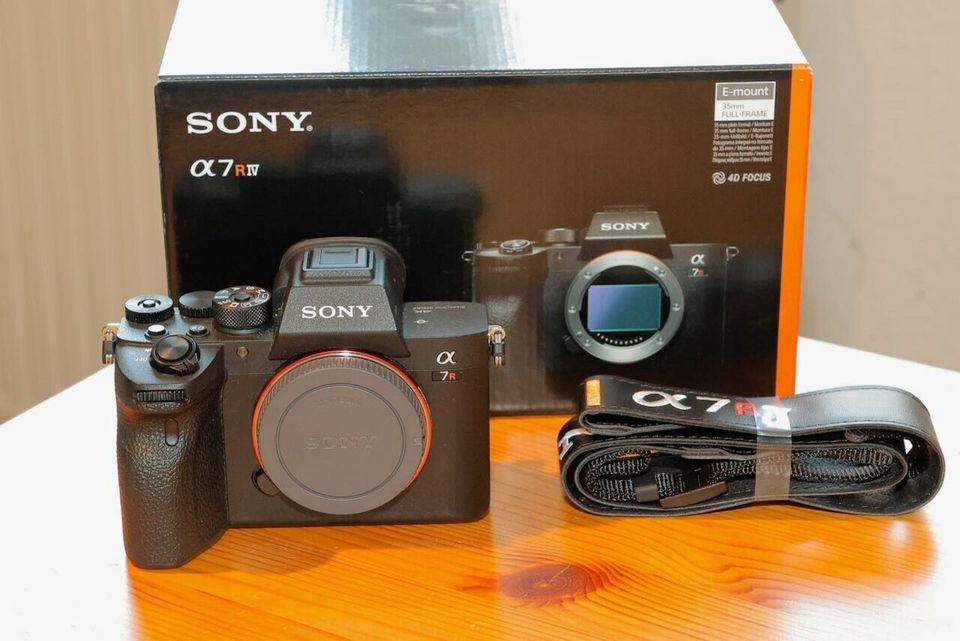 Sony Alpha 7R IV (ILCE-7RM4) mit OVP & Rechnung in Glatten