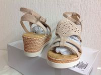 Lascana Damen Keil Sandalen Gr. 36 Beige Neu mit Karton Nordrhein-Westfalen - Salzkotten Vorschau