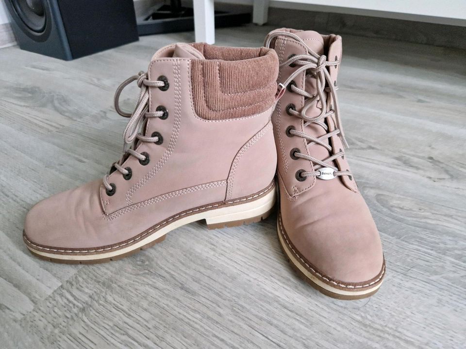 Bench Damen Boots Schuhe Gr 38 rosa Stiefelette Schnürer in Niedersachsen -  Helvesiek | eBay Kleinanzeigen ist jetzt Kleinanzeigen