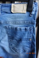 Diesel Jeans Hose THAVAR W31-L32 Blau Nordrhein-Westfalen - Troisdorf Vorschau