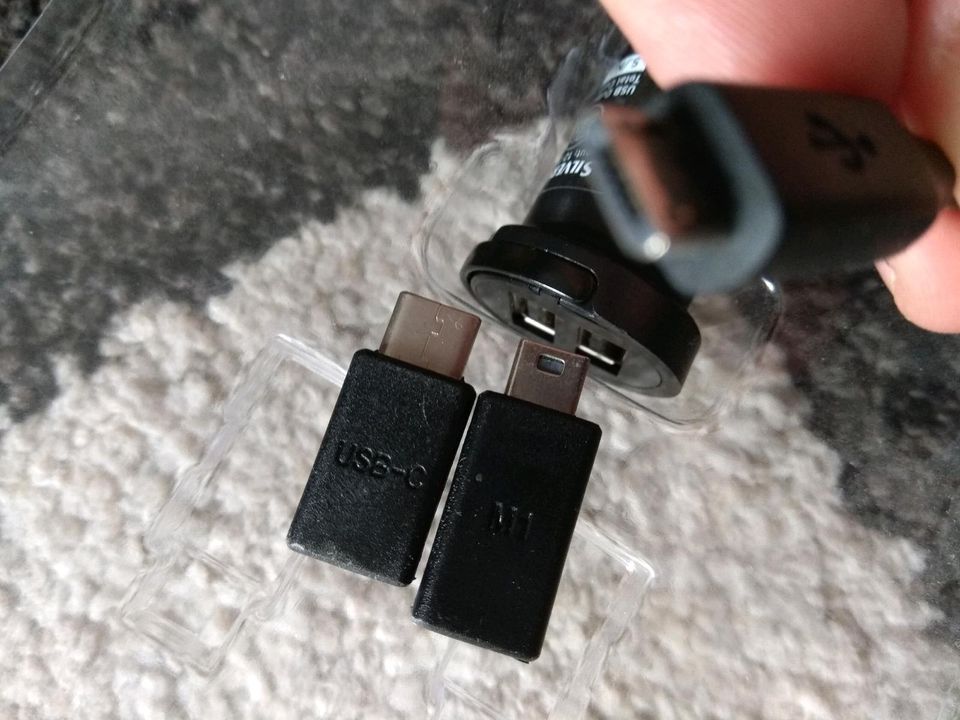 Autoadapter USB Anschlüsse in Haßloch