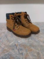 Kinder Winterschuhe Stiefel von Levis Gr.35 Nordrhein-Westfalen - Hamm Vorschau