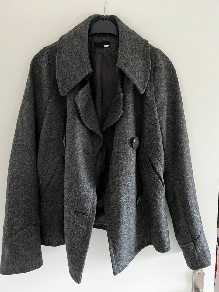 H&M Woll-Jacke, M - NEUwertig grau mit schönen Details in Jübek