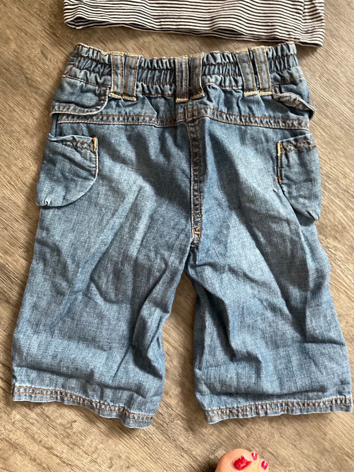 Super süßes Set ESPRIT Top und Jeans Gr. 104 in Weiden (Oberpfalz)