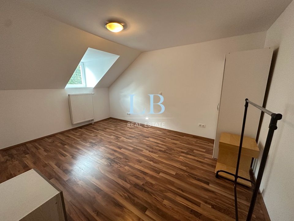 Profitables Investment: 3-Zimmer-Dachgeschosswohnung in Unmittelbarer Hochschulnähe 21.8 in Zweibrücken